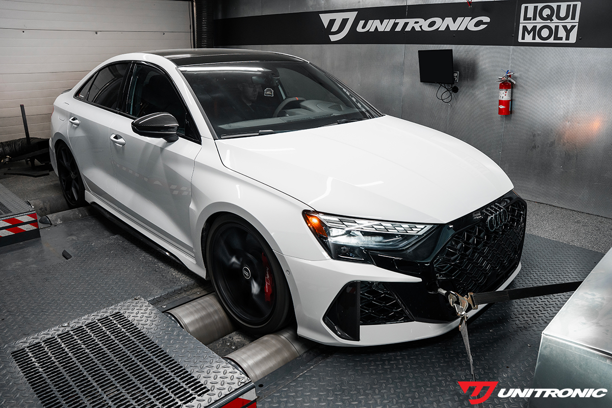 Unitronic 8Y RS3 Dyno